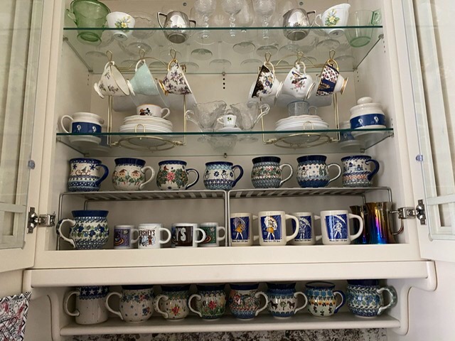 Great for displaying my Royal Dalton teacups!